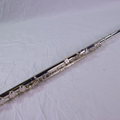 Yamaha Model YFL-362H Intermediate Flute Silver Head Offset G, B Foot MINT CONDITION image 10