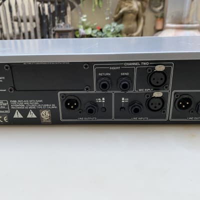 dbx 586 2-Channel Vaccuum Tube Preamplifier 1990s - Silver image 6