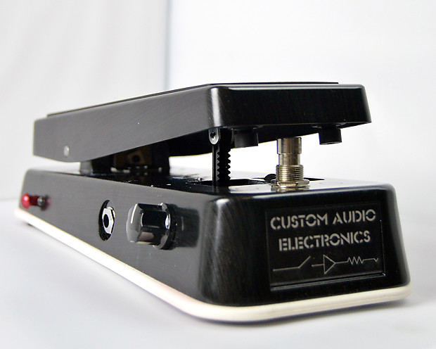 MXR MC404 CAE Custom Audio Wah | Reverb Canada