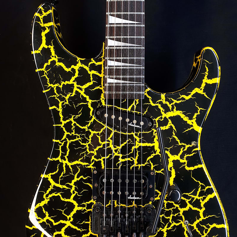 Charvel by Jackson DK-85 Japan 80s - Custom Yellow Crackle