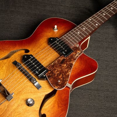 Godin 5th Avenue CW Kingpin II P90 Cognac Burst SF - No Bag/Case image 4