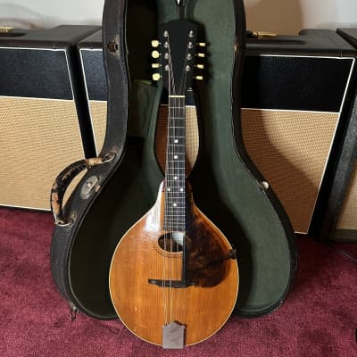 1915 Gibson Style A Mandolin with Case image 1