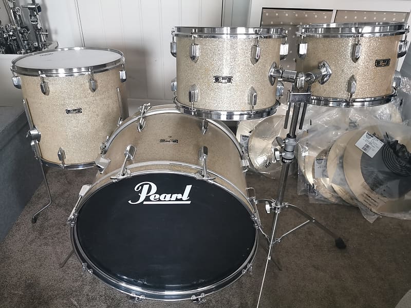 70s Pearl 'Thunder-King' Drum Kit - Sparkling Silver Pearl