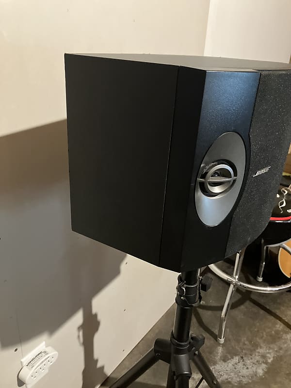 Bose 301 Series V Speaker Pair - Amazing Speakers Bose 301 Series V Speaker Pair - Amazing Speakers