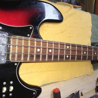 Raven 4 string Bass 1960s - Red SunBurst image 5