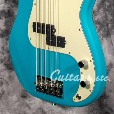 Fender - American Professional II Precision Bass® V image 3