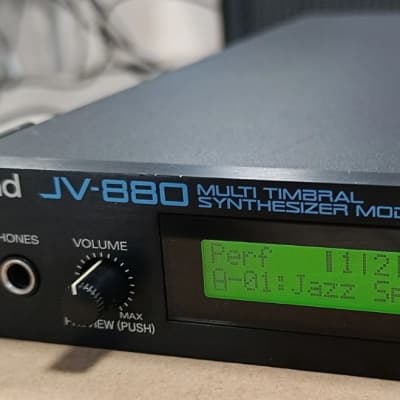 Roland JV-880