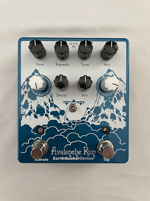 EarthQuaker Devices Avalanche Run Stereo Reverb & Delay with Tap Tempo V2