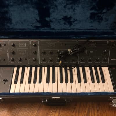 Yamaha CS-10  Synthesizer 1977