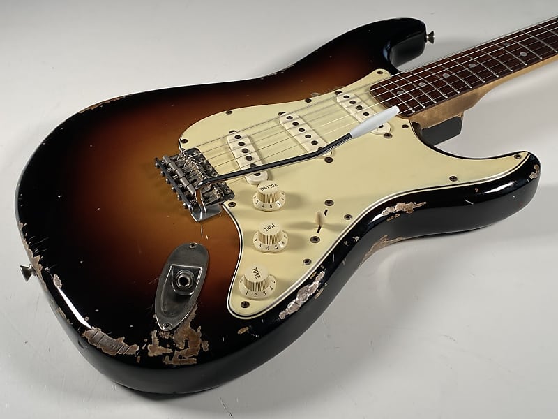 Fernandes The Revival RST-40 '80s Vintage MIJ Electric
