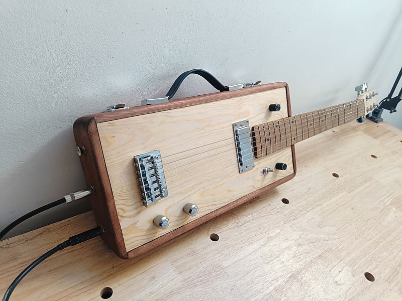 No brand  Cigarbox guitar with a built-in amplifier  2024 image 1