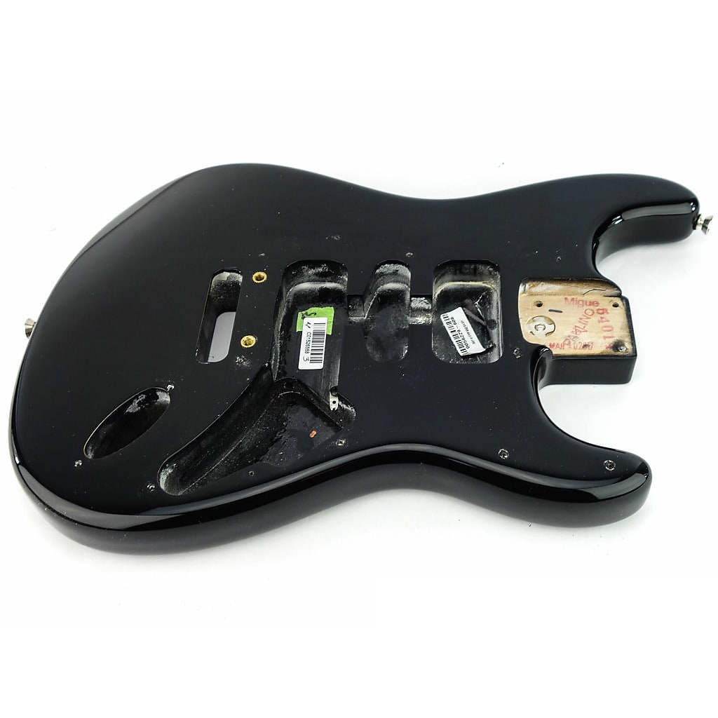 FENDER アメプロ1 Stratocaster Body オールラッカー - 楽器/器材