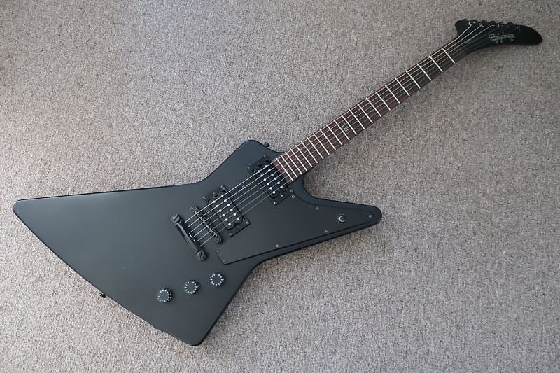 ギター Epiphone Explorer Gothic 1958 Epiphone 1958 Gothic Explorer - Guitar Village