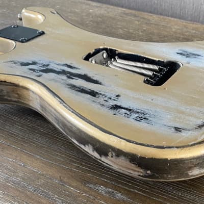 Squier Stratocaster Gold image 8