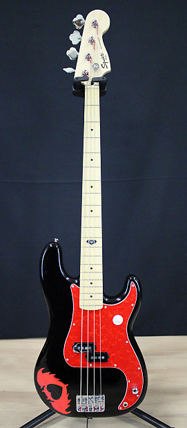 希少！Squier Pete Wentzモデル 赤黒プレベ 希少！Squier Pete Wentzモデル 赤黒プレベ ベース