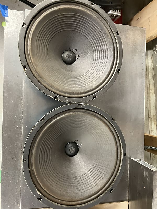212” matching UTAH Speakers 1966 8 ohm Blue frame Reverb