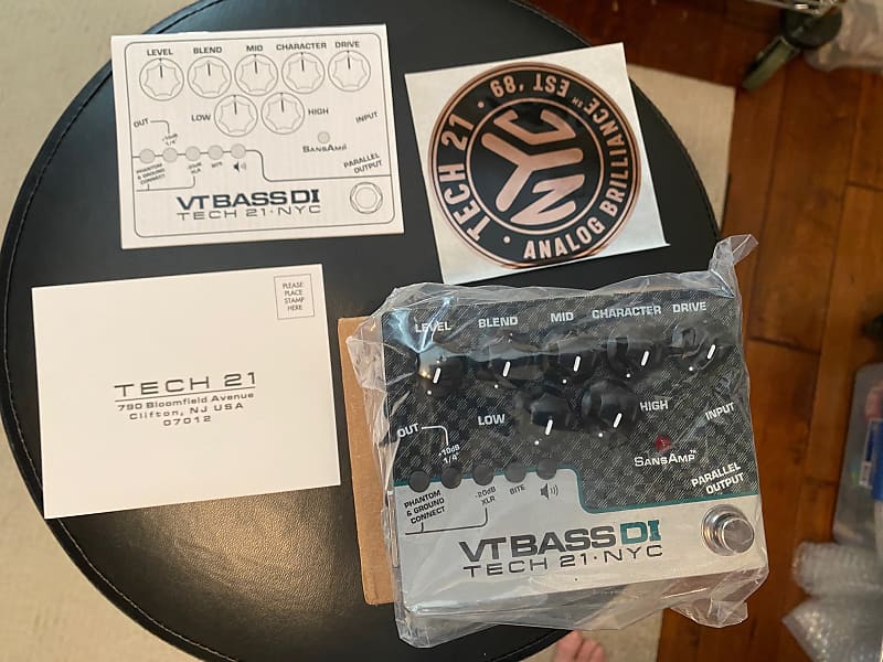 Tech 21 SansAmp Character Series VT Bass DI - OPEN BOX