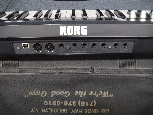 Korg X50 Keyboard Music Synthesizer 61-Key W/ Padded Gig Bag