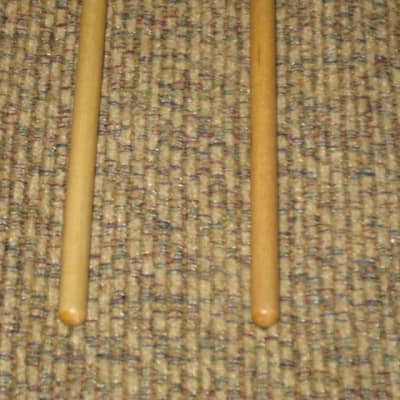 one pair new old stock near A+ Mike Balter MB93B (93B) Extra Hard Keyboard Mallets, 1 plastic (phenolic) round white HEADS and natural birch HANDLES - mid to late 1990s (+ packaging) Unwound Series image 8