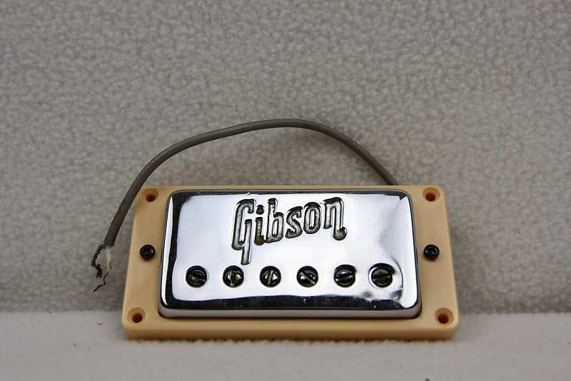 Gibson Patent number sticker pickup 1972 image 1