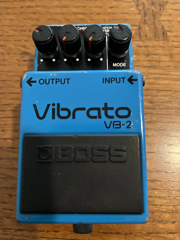 BOSS Vibrato VB-2 1982年日本製 動作確認 1982 Boss VB-2 Vibrato Demo - YouTube