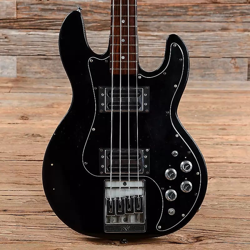 Peavey T-40 Bass Guitar image 7