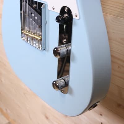 Fender Vintera '50s Telecaster - Maple Fingerboard, Sonic Blue image 5
