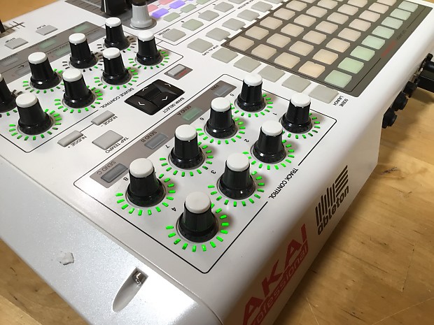 Akai APC 40 Special Edition White | Reverb