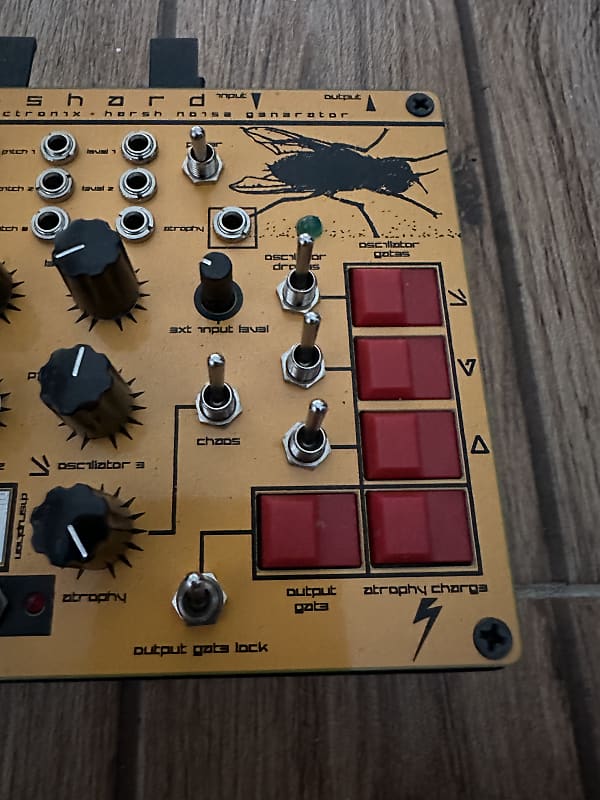 X1L3 Shard Power Electronics Desktop Synth Noise Generator