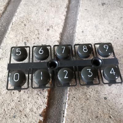 Korg 707 - Number push pad