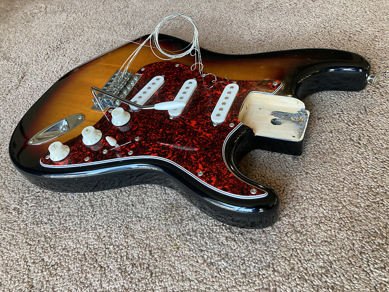 Squier Fender Squier Loaded (SSS) Sunburst Stratocaster | Reverb
