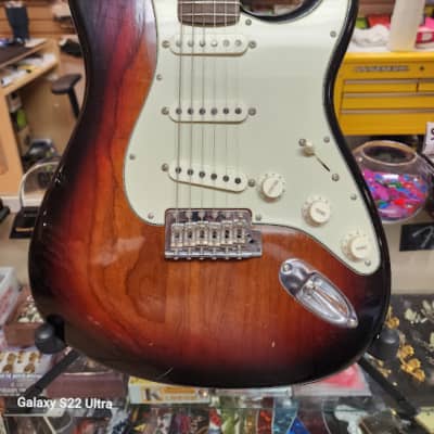 Fender Custom Shop GT11 Journeyman Relic Stratocaster - 3-Tone Sunburst -  Sweetwater Exclusive