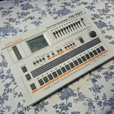 Roland TR-707 W/ HKA Mod