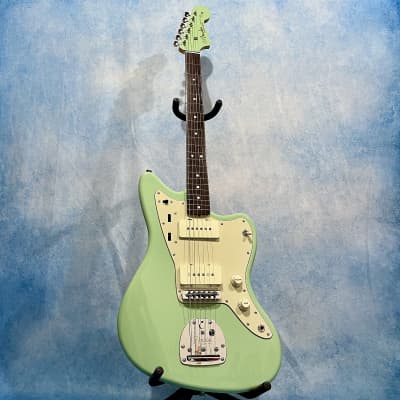 Fender MIJ Traditional II '60s Jazzmaster | Reverb