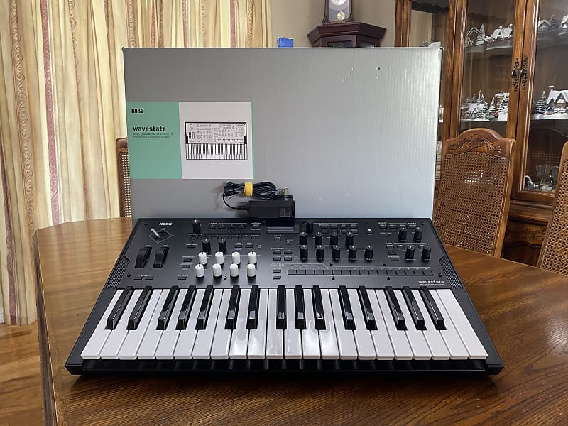 Korg Wavestate 37-Key Wave Sequencing Synthesizer 2020 - 2023