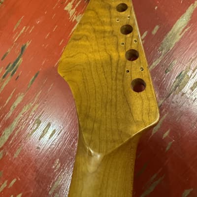 Real Life Relics Nitro Curly Flame Maple Roasted Stratocaster® Style Neck Rosewood 22 Fret image 8