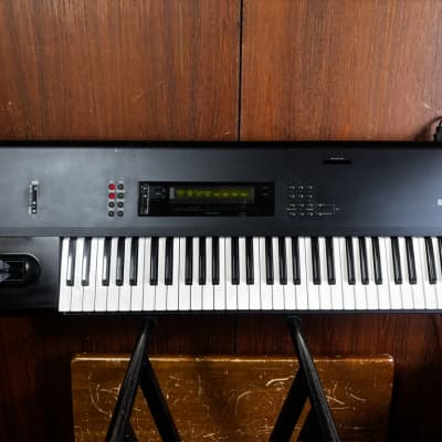 Korg M1 Music Workstation 61key synthesizer New internal battery!! w/ case