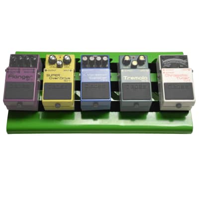 Gator Cases GPB-LAK-GR Small Green Aluminum Pedal Board with Carry Bag image 2