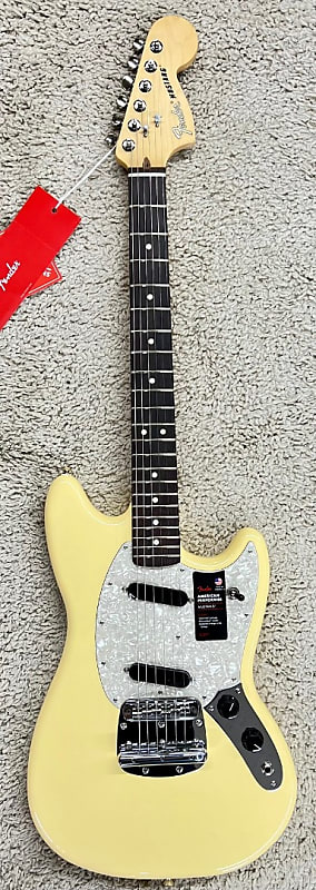 Fender American Performer Mustang | Reverb