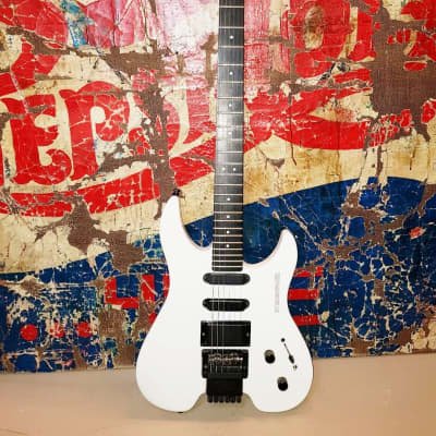 Steinberger Gr4  Usa white With Active Emg Hss for sale