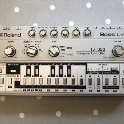 Roland TB-303 Bass Line Synthesizer Module
