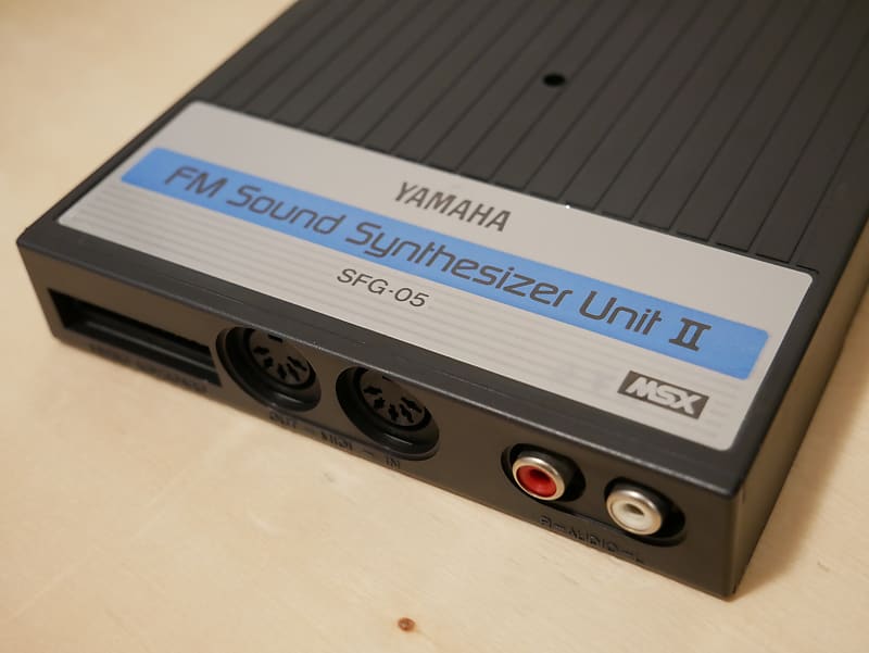 Yamaha • CX5M 1984 — Music Computer MSX w/SFG-05 unit FM