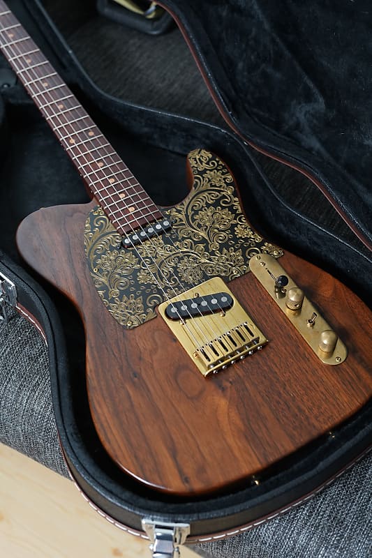 Amazon | Fender エレキギター Vintera '70s Telecaster® Custom