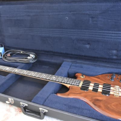 Alembic Series I 1 4 string bass guitar LED's + Original Hard case & DS-5 power image 2