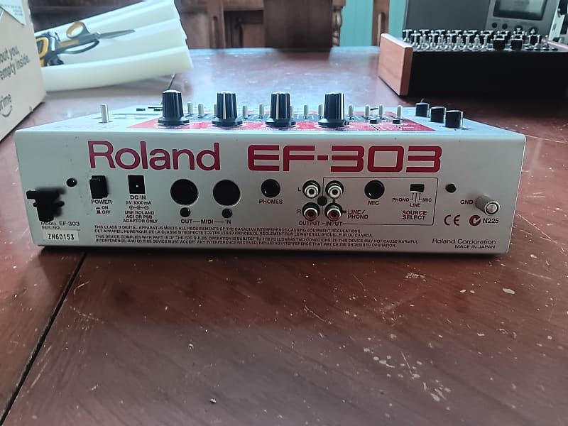 Roland EF 303