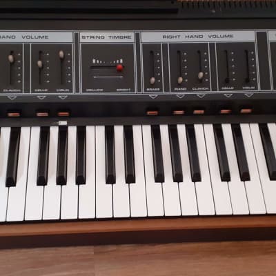 Crumar Multiman S/2 string synthesizer image 2