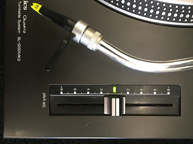 Technics SL-1200MK2 2008 Black w/ Ortofon Concorde Night