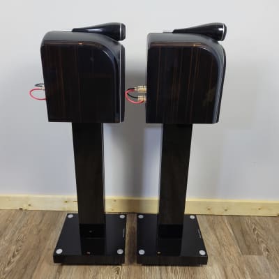 Pair of Bowers & Wilkins PM1 local pickup only Milwaukee WI image 4