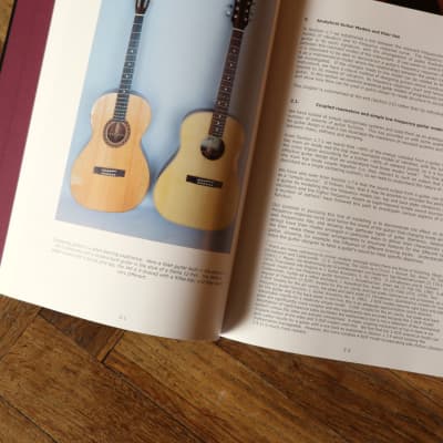 洋書 Contem. Acoustic Guitar Design & Build Contemporary Acoustic Guitar Design and Build - 2nd Edition