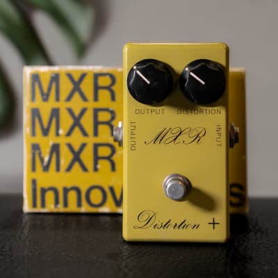 MXR MX-104 Script Distortion + 1973 - 1975 | Reverb